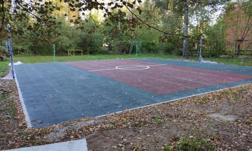 Спортивная площадка