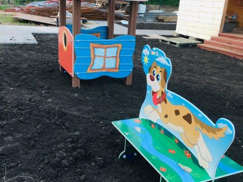 Монтаж уличного игрового оборудования в новом детском саду